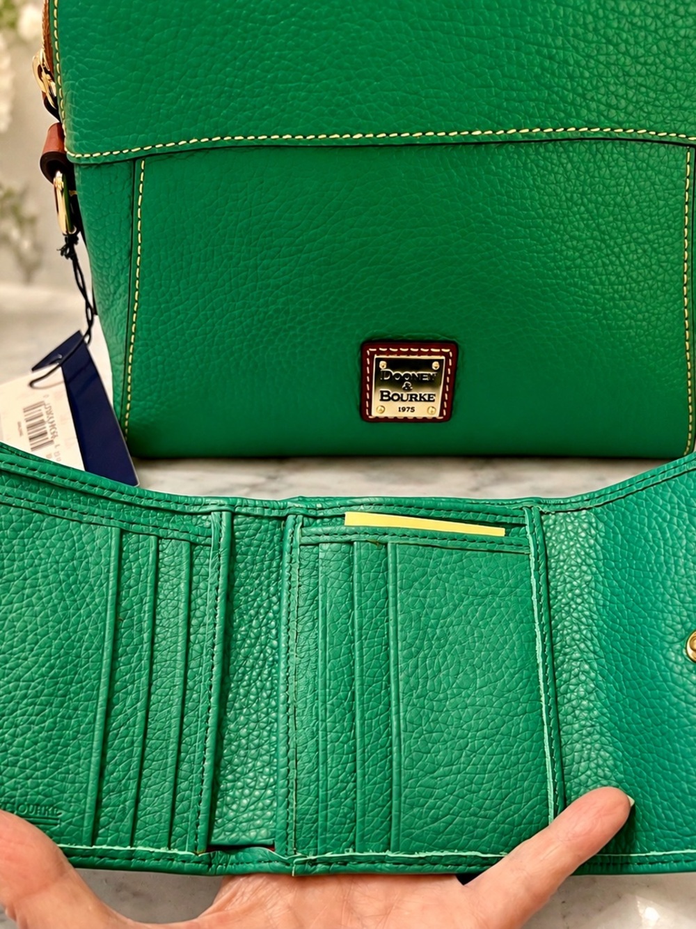 NWTs, Dooney & Bourke SPEARMINT Pebbled Leather Cameron X-Body & Matching Wallet - Picture 5 of 9